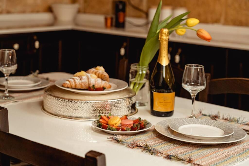 Enchanting 2Bdr Townhouse In Valletta Centre! Exteriör bild