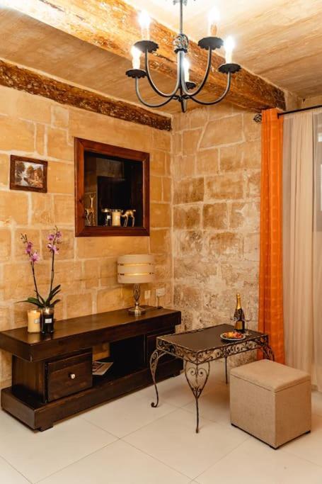 Enchanting 2Bdr Townhouse In Valletta Centre! Exteriör bild