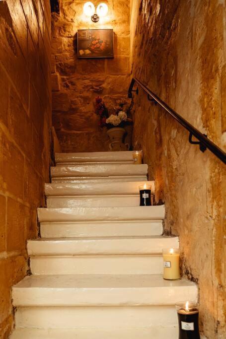 Enchanting 2Bdr Townhouse In Valletta Centre! Exteriör bild