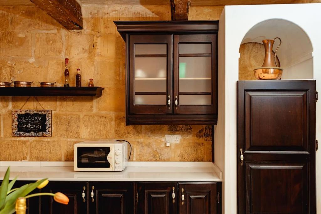 Enchanting 2Bdr Townhouse In Valletta Centre! Exteriör bild
