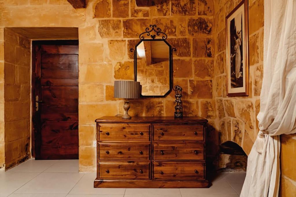 Enchanting 2Bdr Townhouse In Valletta Centre! Exteriör bild